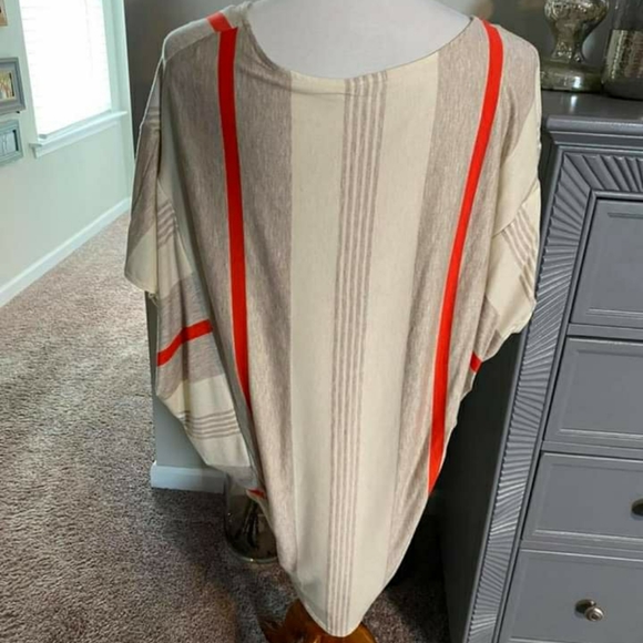 Brand new boutique top - Picture 3 of 4